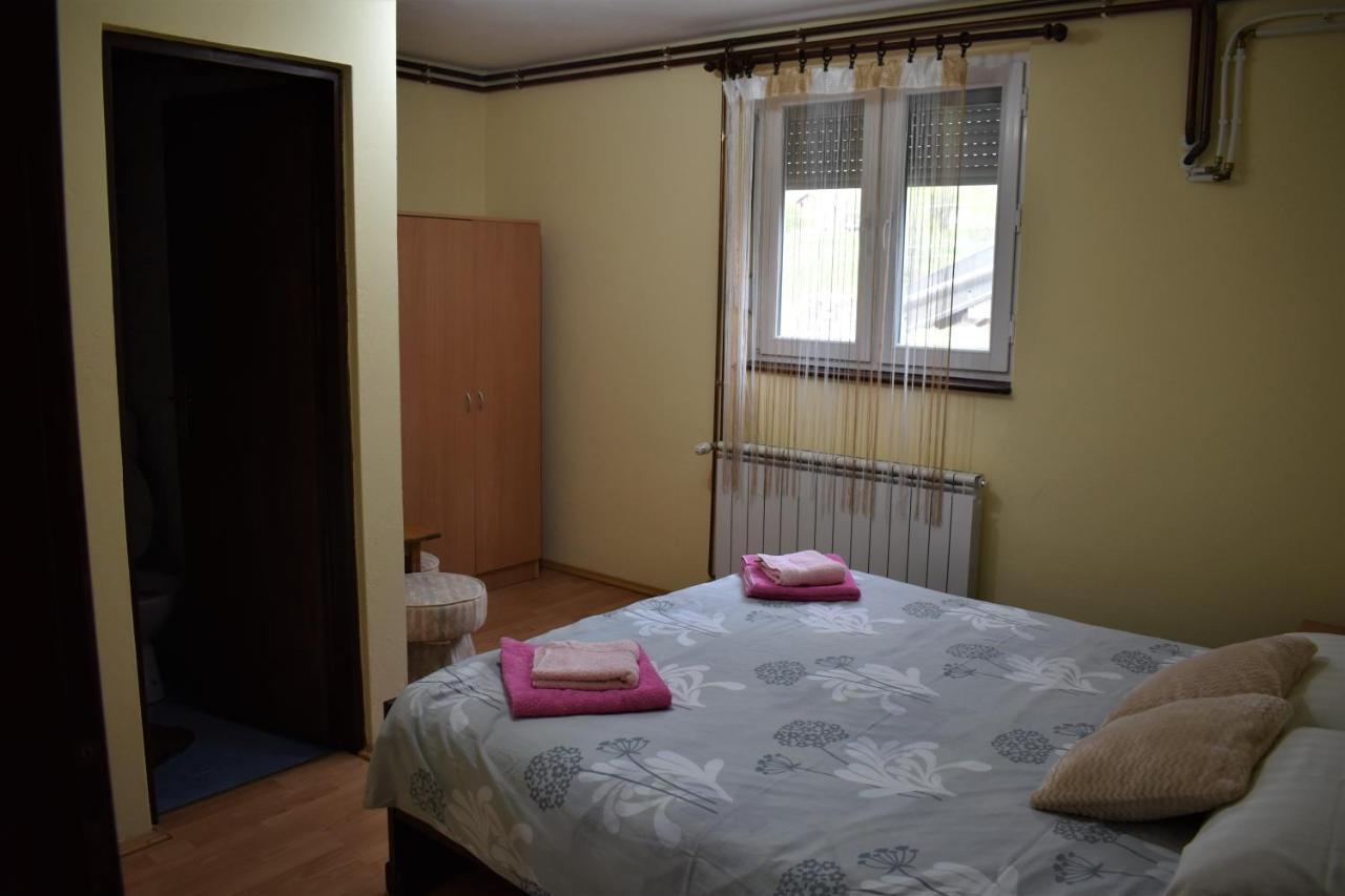 Apartments Sabljak Раковица Екстериор снимка