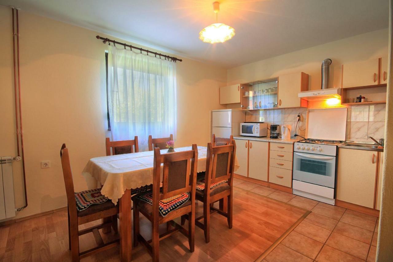 Apartments Sabljak Раковица Екстериор снимка